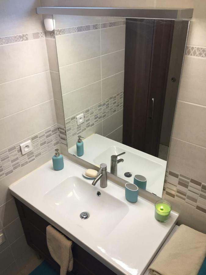 Les Meubles De Luchon - La Perle Bleue - Centre Luchon, Beau T2, 2 A 4 Personnes, Wifi Apartment Bagnères-de-Luchon Exterior foto