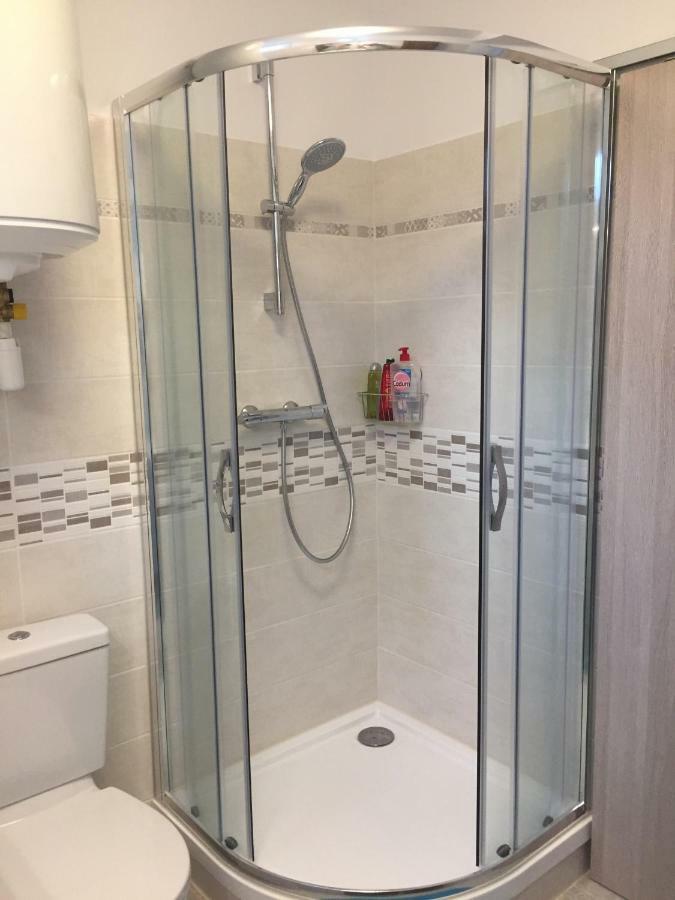 Les Meubles De Luchon - La Perle Bleue - Centre Luchon, Beau T2, 2 A 4 Personnes, Wifi Apartment Bagnères-de-Luchon Exterior foto