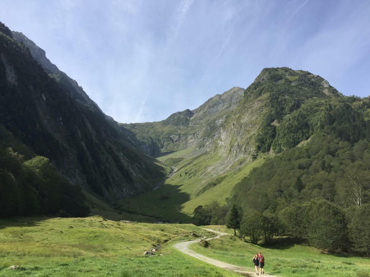 Les Meubles De Luchon - La Perle Bleue - Centre Luchon, Beau T2, 2 A 4 Personnes, Wifi Apartment Bagnères-de-Luchon Exterior foto